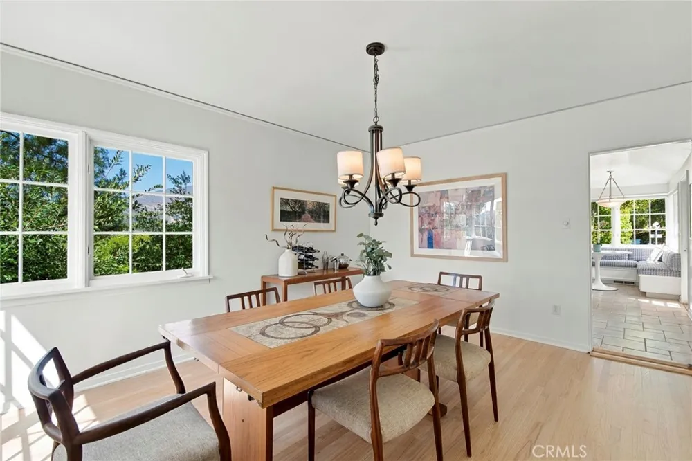 1820 Verdugo Knolls Glendale, CA 91208