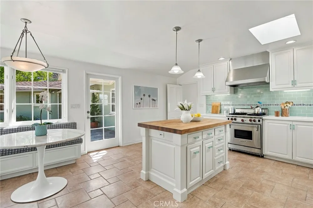 1820 Verdugo Knolls Glendale, CA 91208