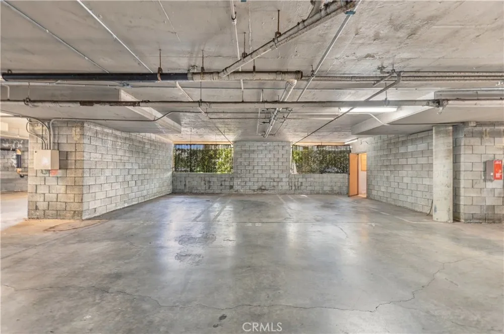 15207 Magnolia Boulevard #119 Sherman Oaks, CA 91403
