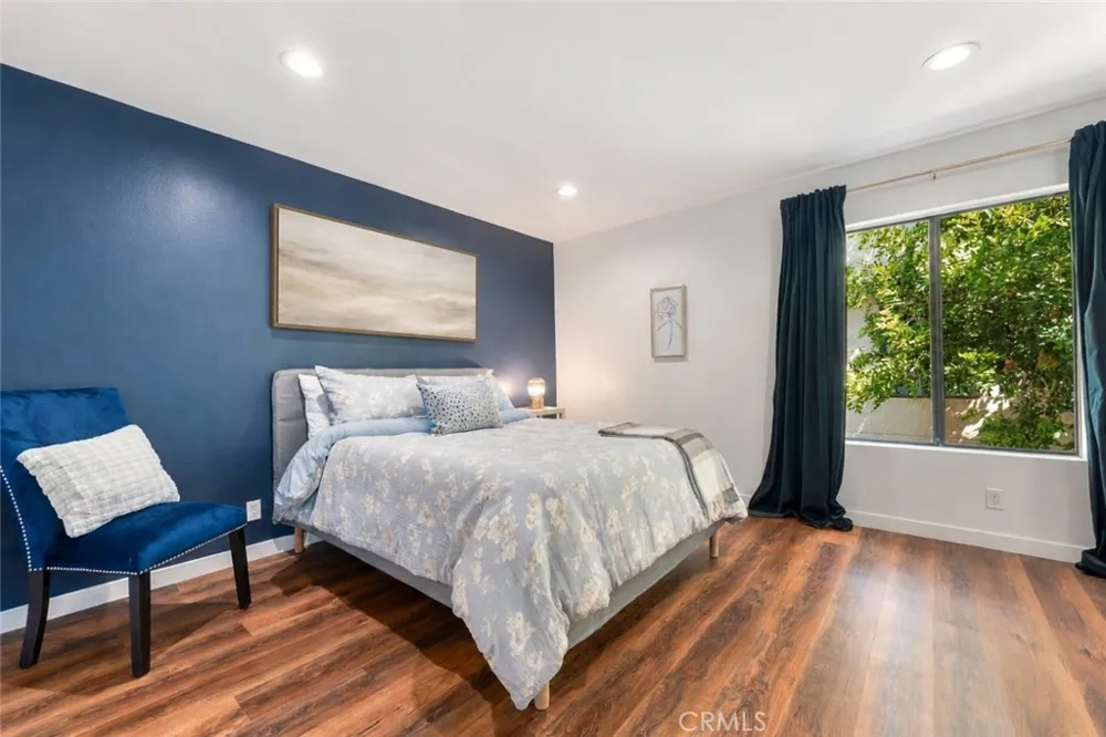 15207 Magnolia Boulevard #119 Sherman Oaks, CA 91403