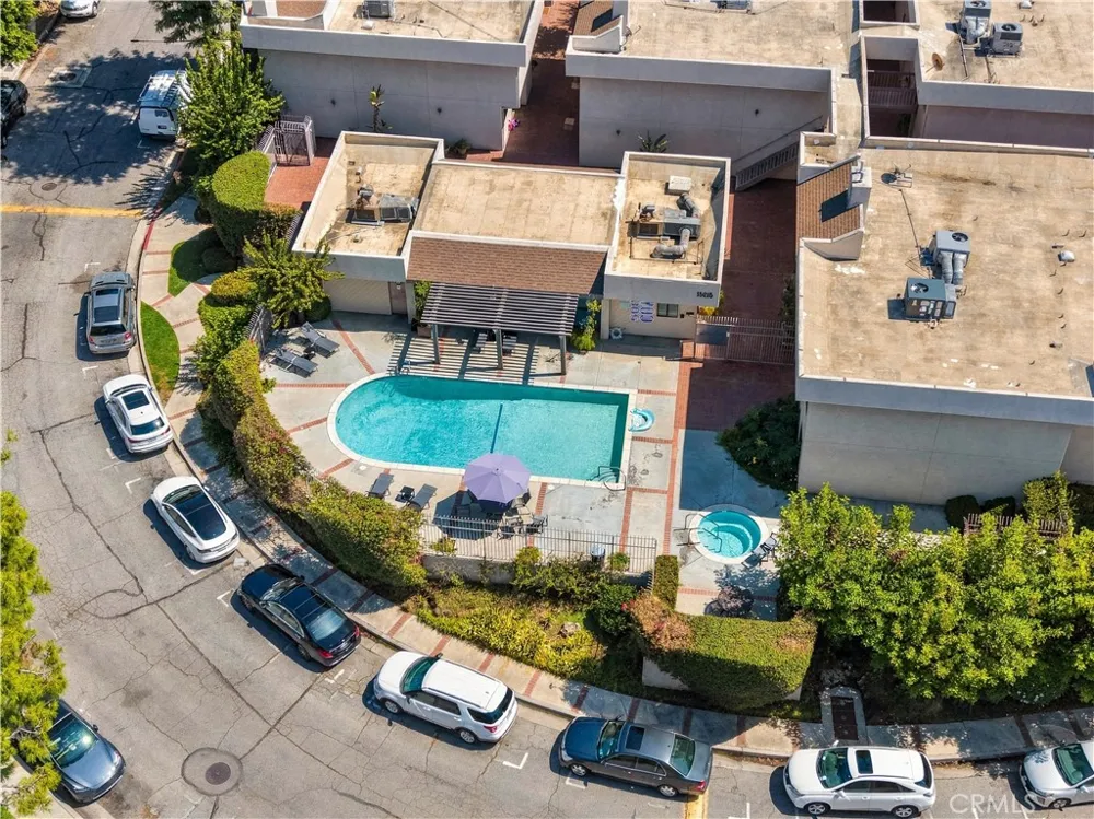 15207 Magnolia Boulevard #119 Sherman Oaks, CA 91403