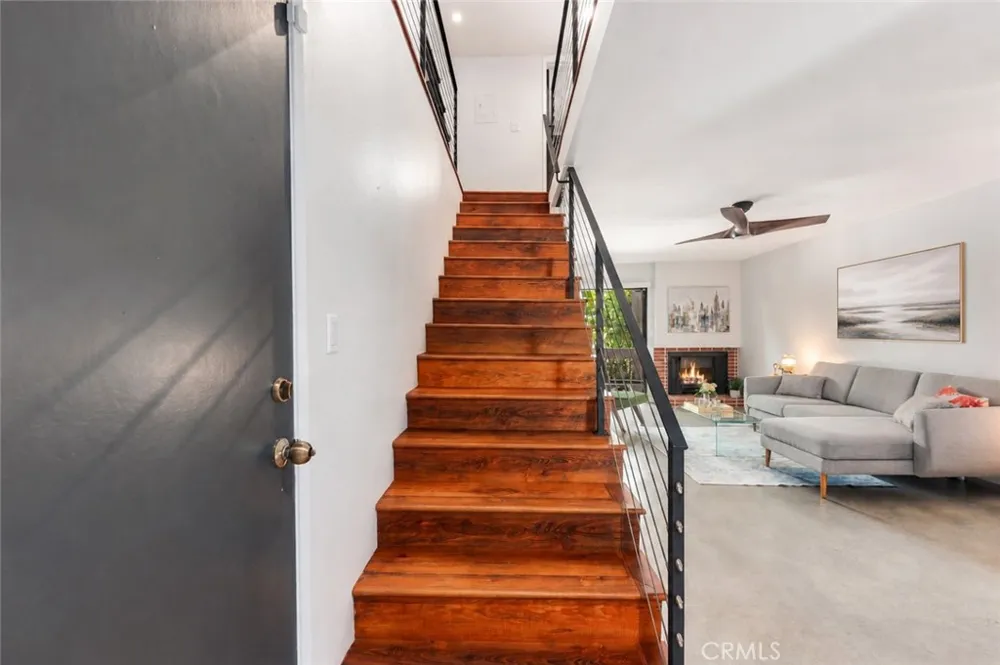15207 Magnolia Boulevard #119 Sherman Oaks, CA 91403