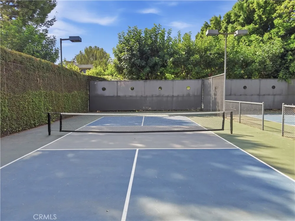 15207 Magnolia Boulevard #119 Sherman Oaks, CA 91403