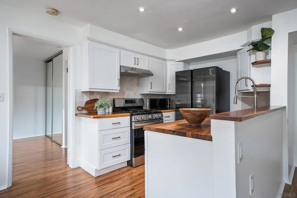 4205 Ohio #304 San Diego, CA 92104