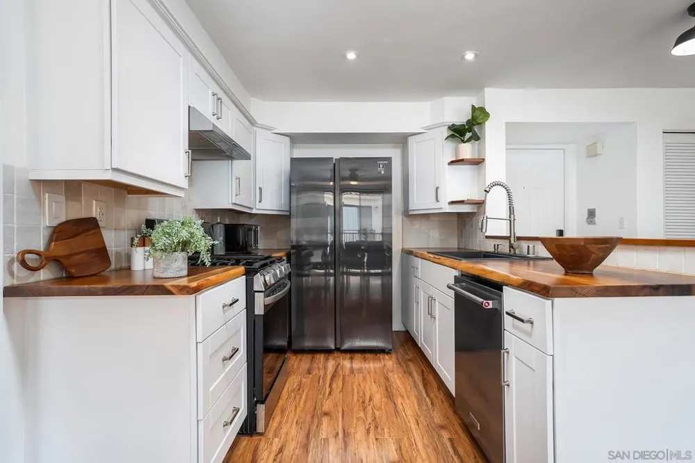 4205 Ohio #304 San Diego, CA 92104