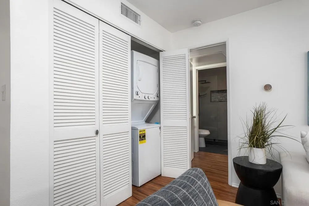 4205 Ohio #304 San Diego, CA 92104
