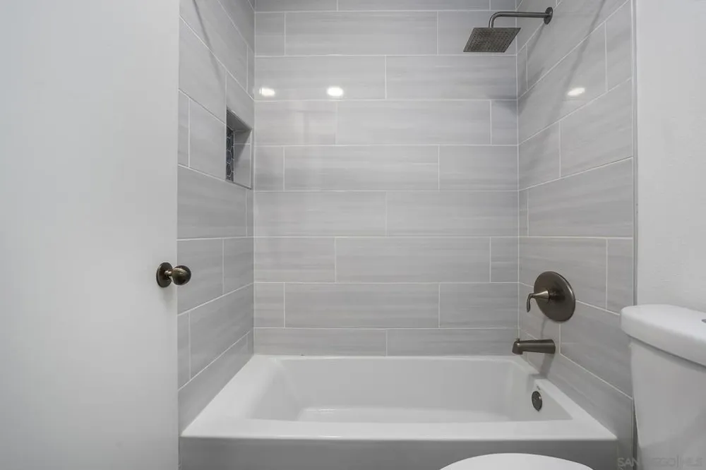 4205 Ohio #304 San Diego, CA 92104