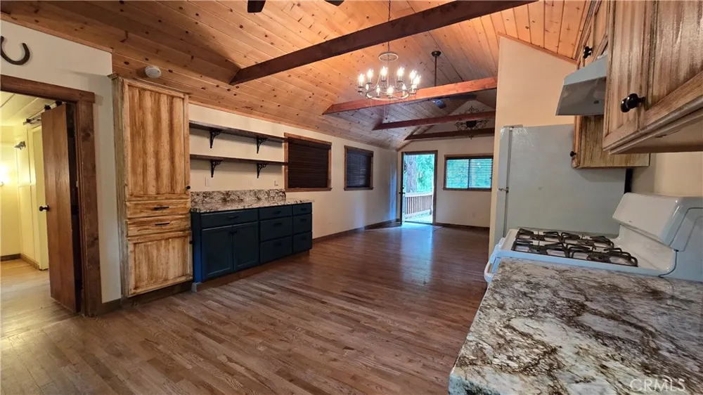 9256 Wood Forest Falls, CA 92339