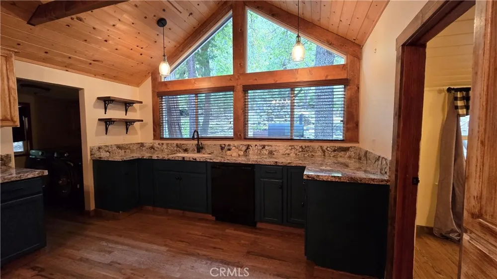 9256 Wood Forest Falls, CA 92339