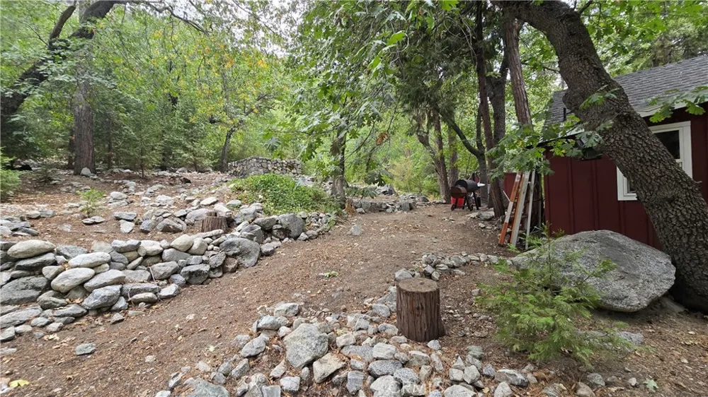 9256 Wood Forest Falls, CA 92339