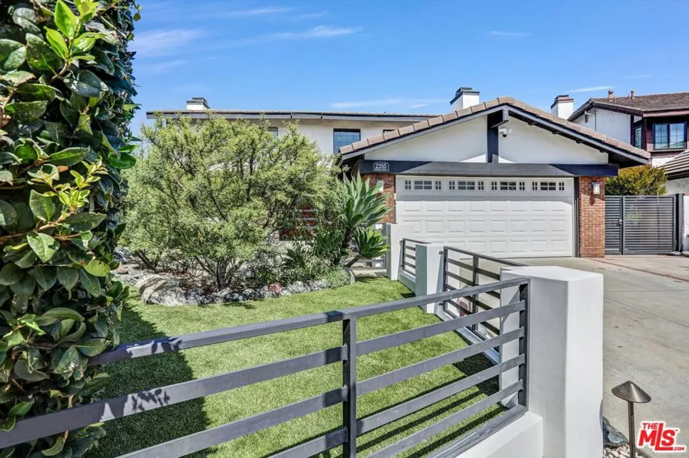 2355 Branden Street Los Angeles, CA 90026