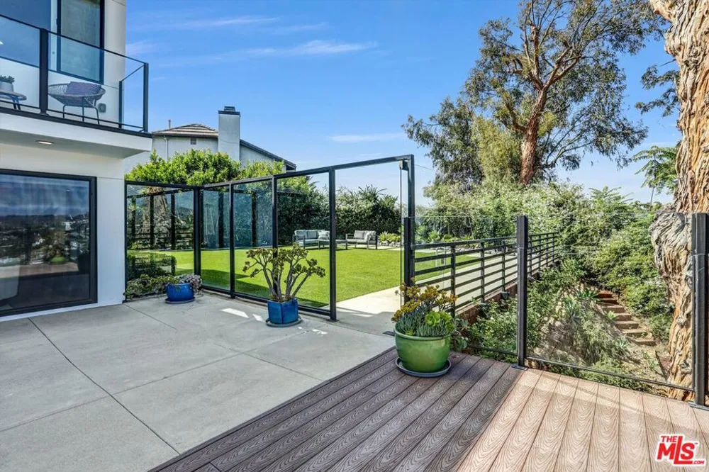 2355 Branden Street Los Angeles, CA 90026