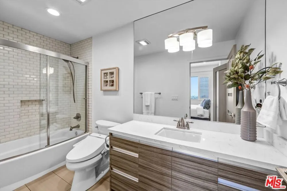 2355 Branden Street Los Angeles, CA 90026