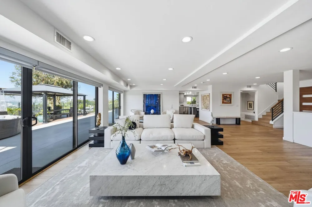 2355 Branden Street Los Angeles, CA 90026