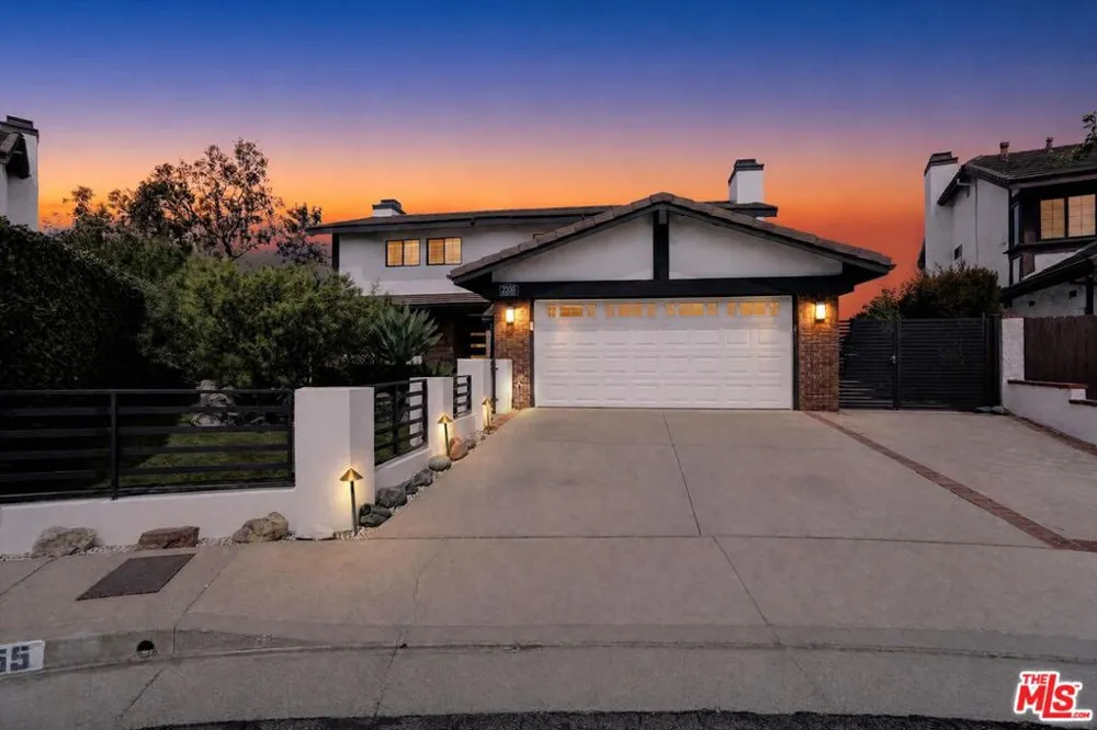 2355 Branden Street Los Angeles, CA 90026