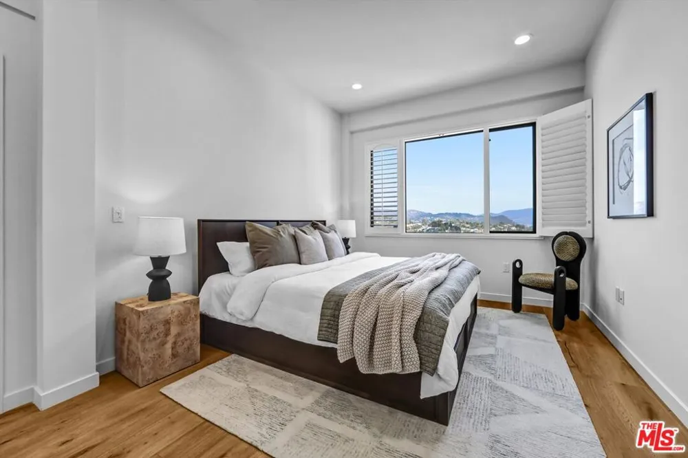 2355 Branden Street Los Angeles, CA 90026
