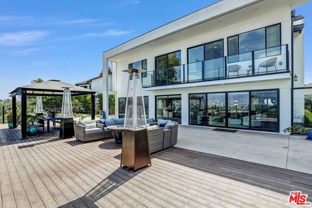 2355 Branden Street Los Angeles, CA 90026