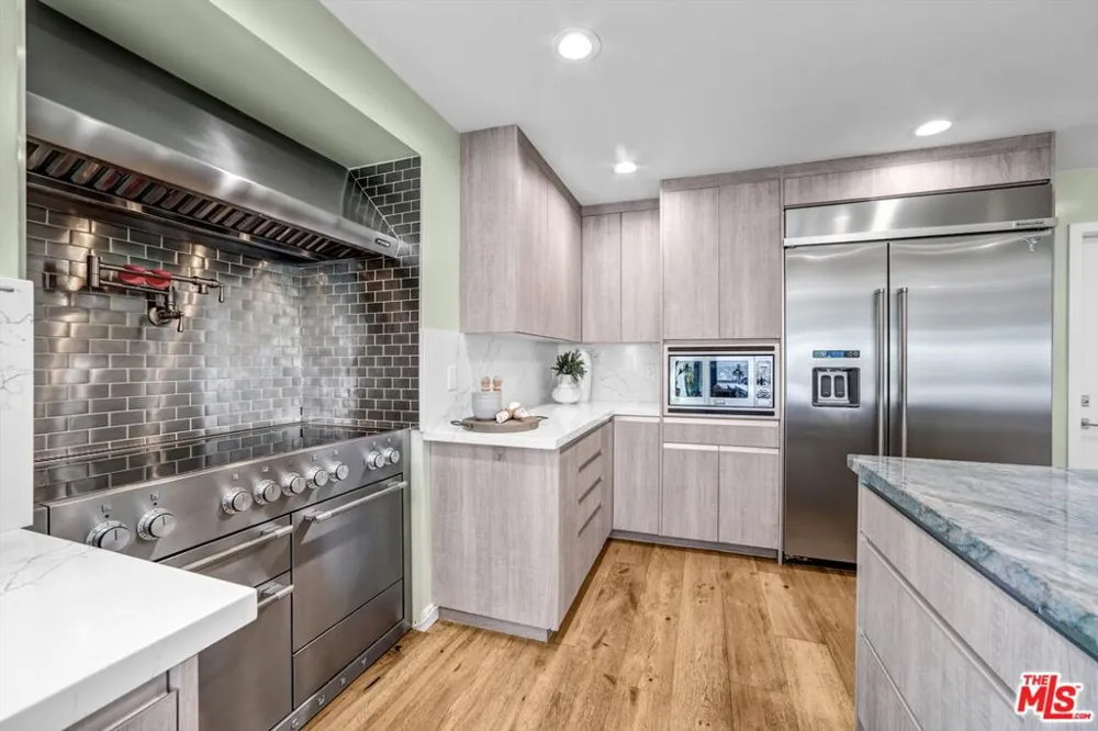 2355 Branden Street Los Angeles, CA 90026