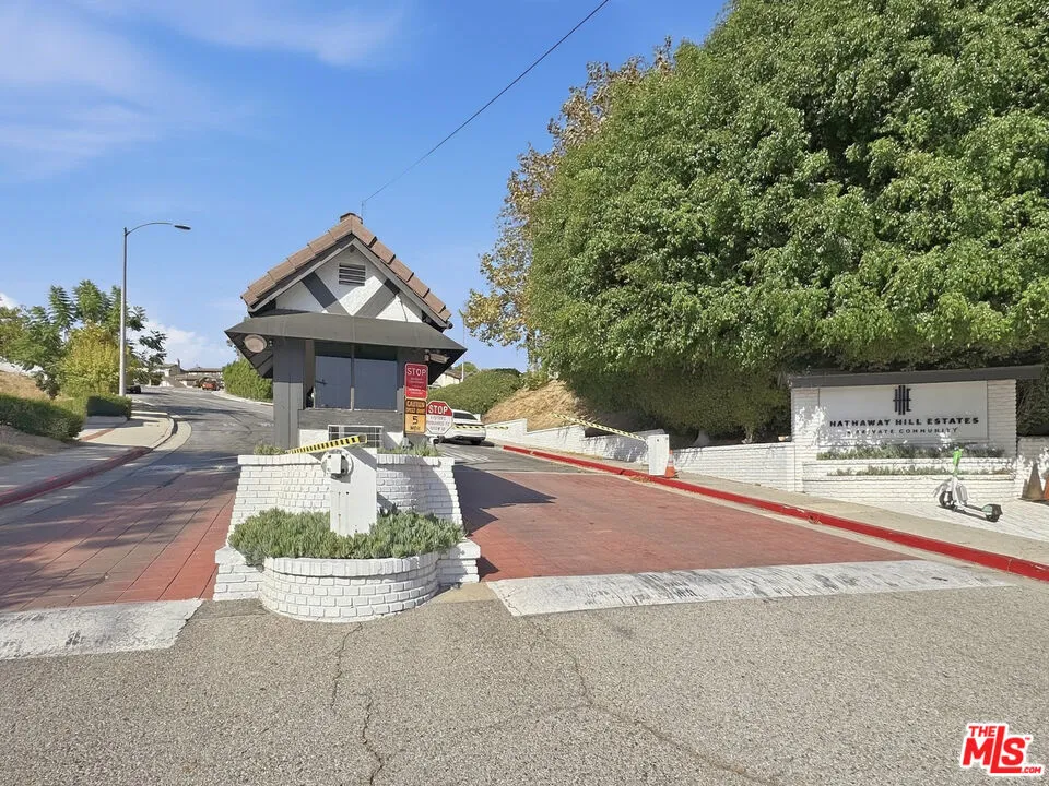 2355 Branden Street Los Angeles, CA 90026