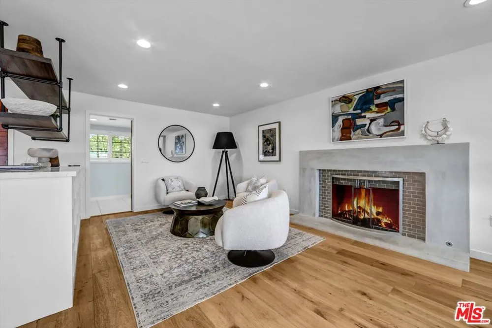2355 Branden Street Los Angeles, CA 90026