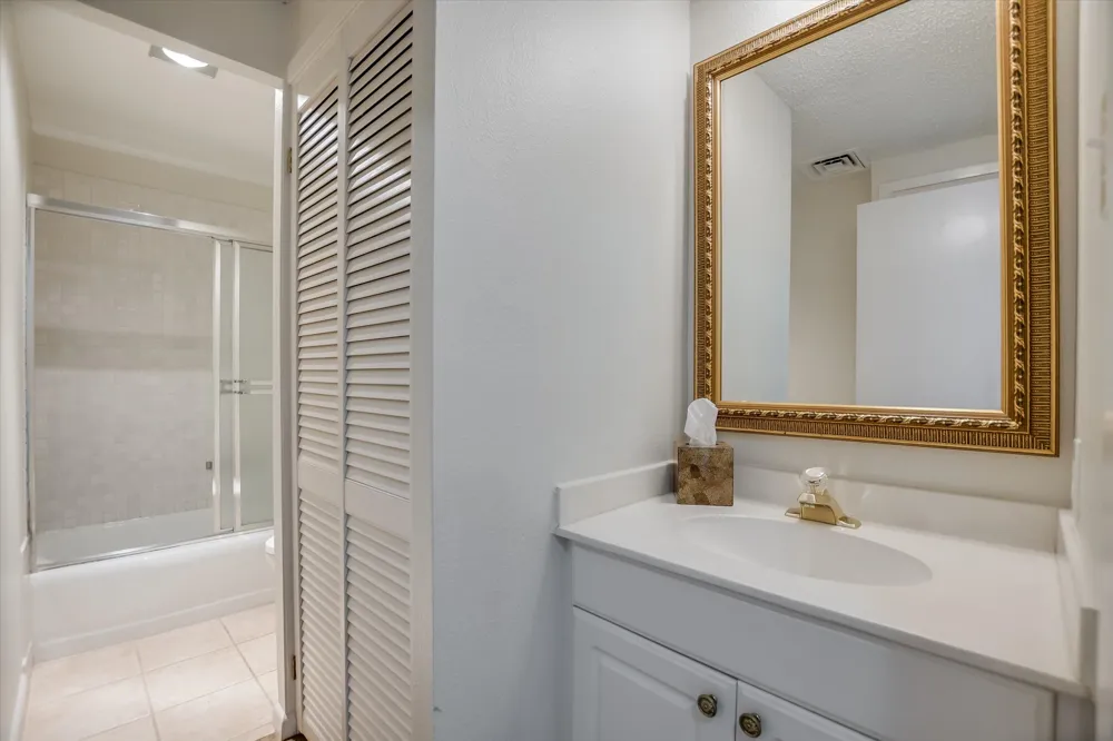 1801 Lavaca Street #14-F Austin, TX 78701