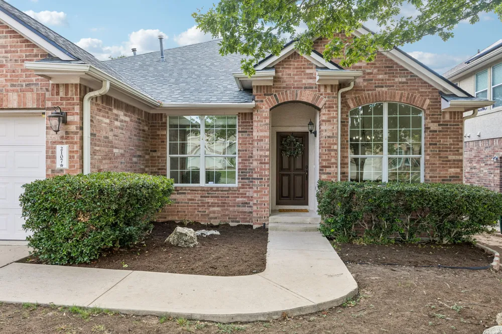 2107 Tattler Drive Cedar Park, TX 78613