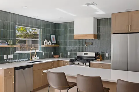 2415 Claudia Drive
