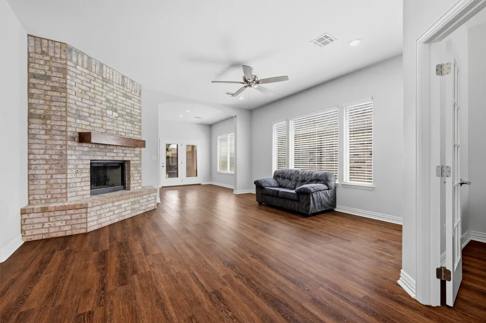 3820 Iron Ore Drive Denison, TX 75020