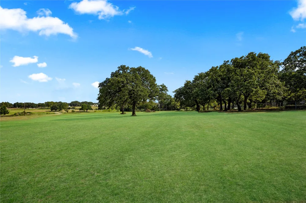 4425 County Road 711 Cleburne, TX 76031