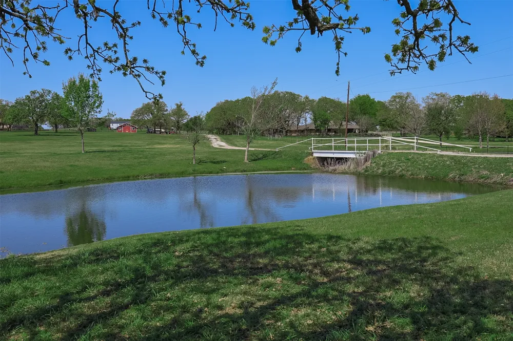 4425 County Road 711 Cleburne, TX 76031