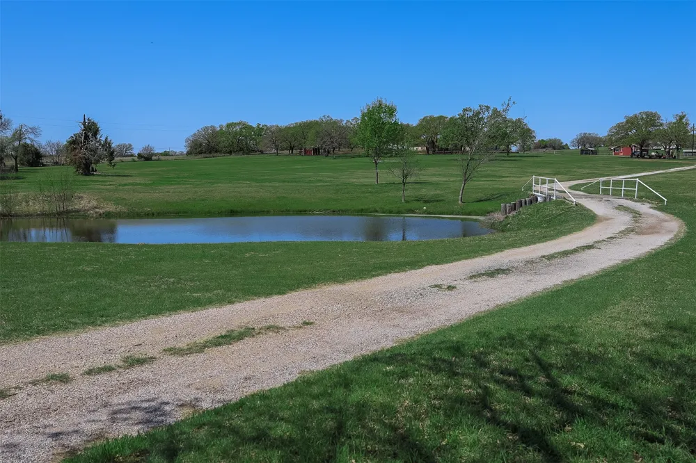 4425 County Road 711 Cleburne, TX 76031
