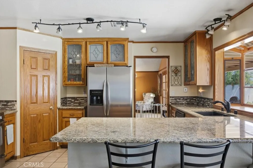 23134 La Granja Valencia, CA 91354