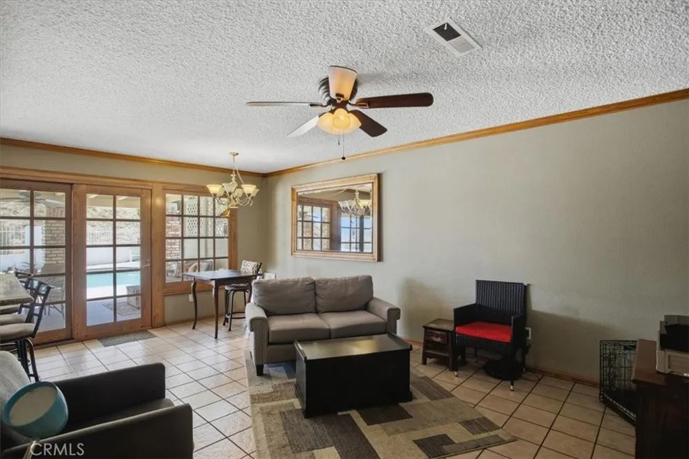 23134 La Granja Valencia, CA 91354