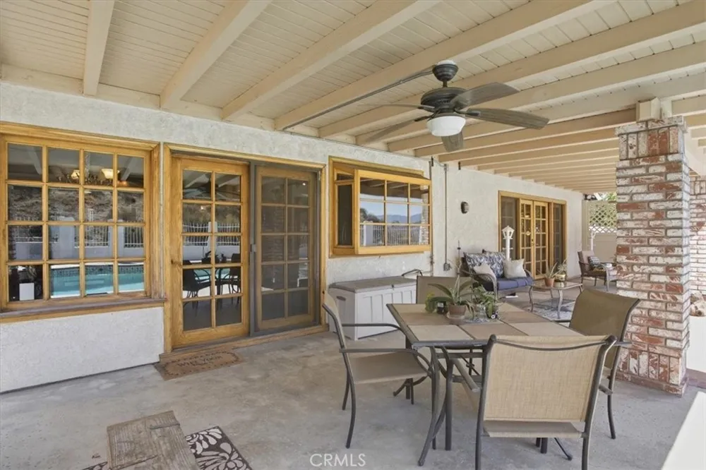 23134 La Granja Valencia, CA 91354