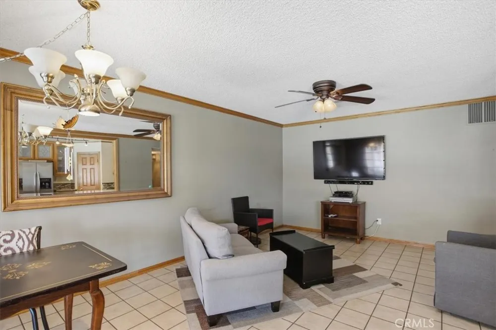 23134 La Granja Valencia, CA 91354