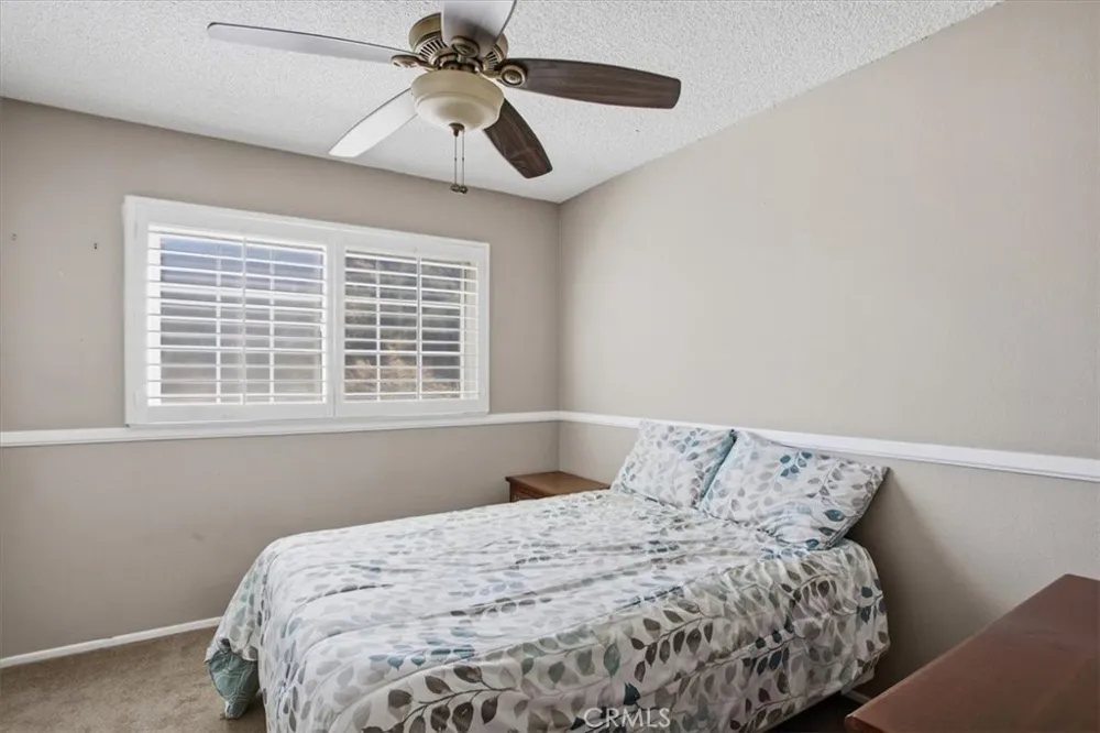 23134 La Granja Valencia, CA 91354