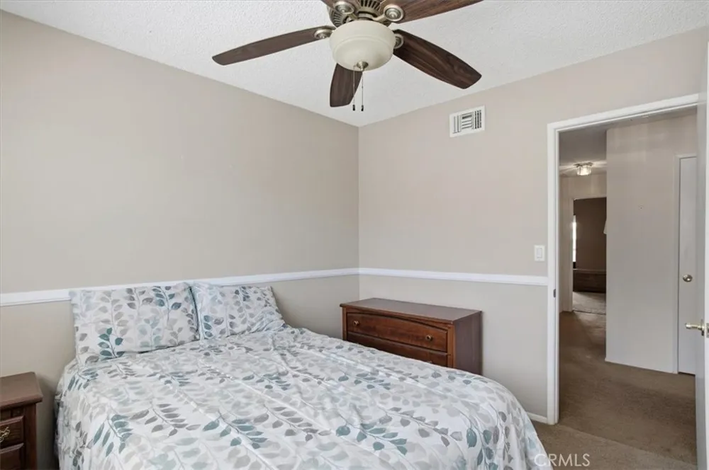 23134 La Granja Valencia, CA 91354