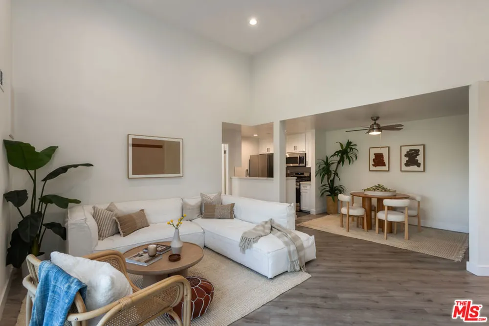 11701 Texas Avenue #308 Los Angeles, CA 90025