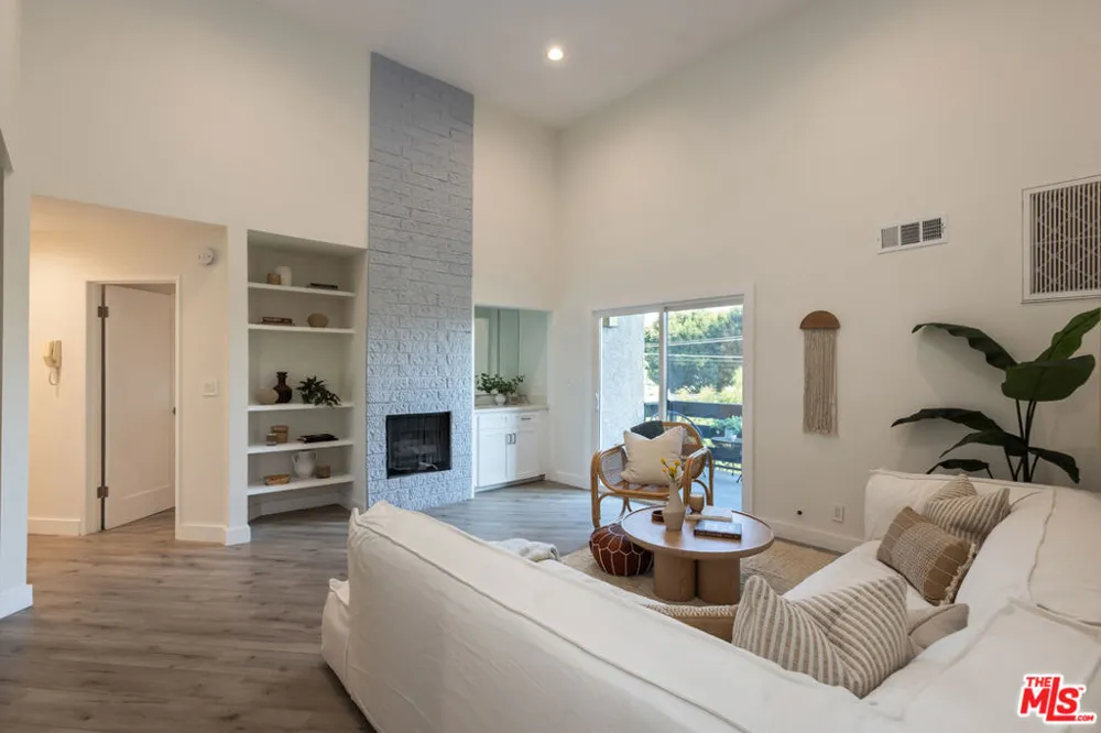 11701 Texas Avenue #308 Los Angeles, CA 90025