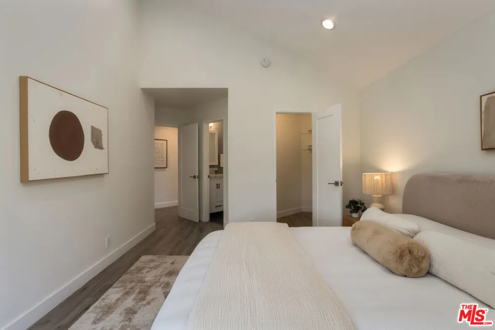 11701 Texas Avenue #308 Los Angeles, CA 90025