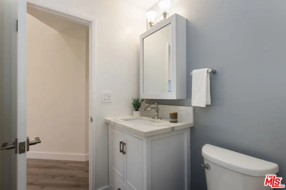 11701 Texas Avenue #308 Los Angeles, CA 90025