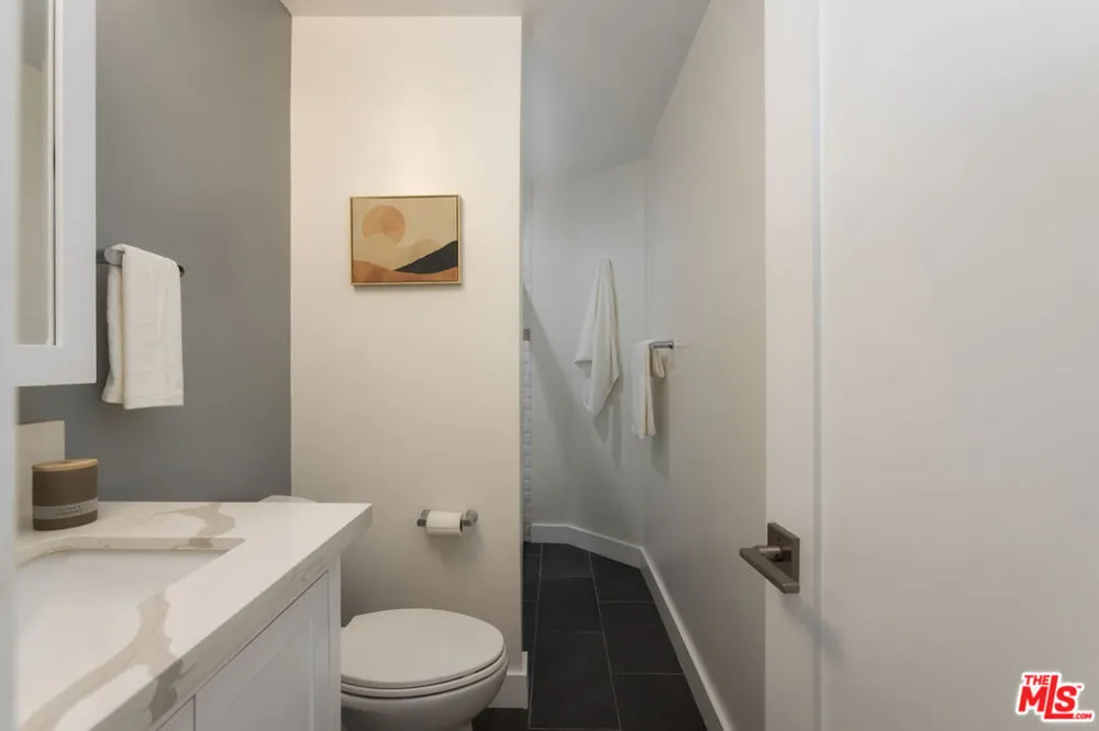 11701 Texas Avenue #308 Los Angeles, CA 90025