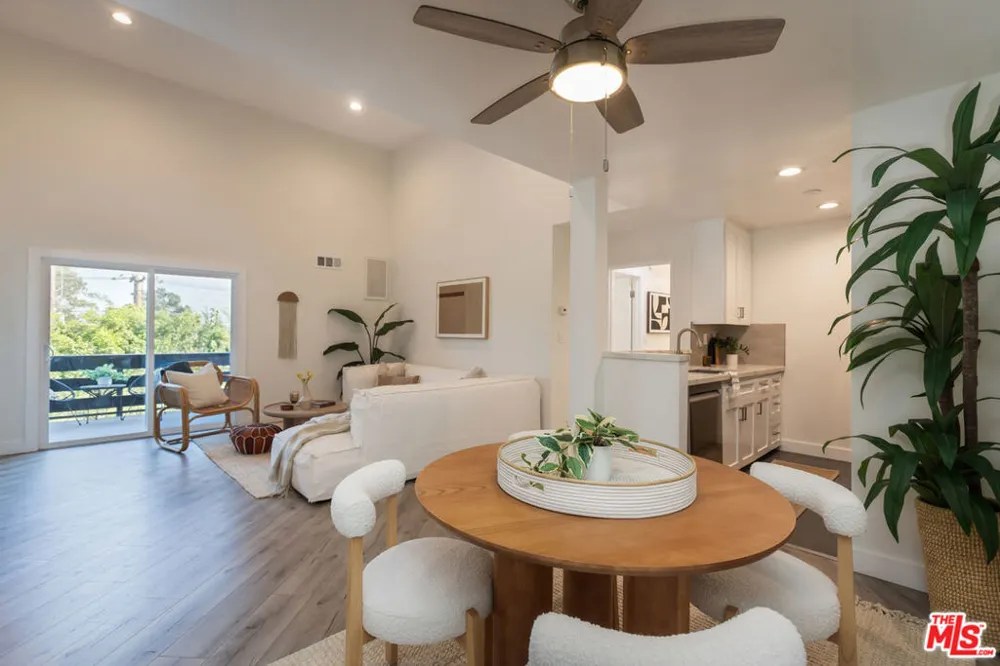11701 Texas Avenue #308 Los Angeles, CA 90025