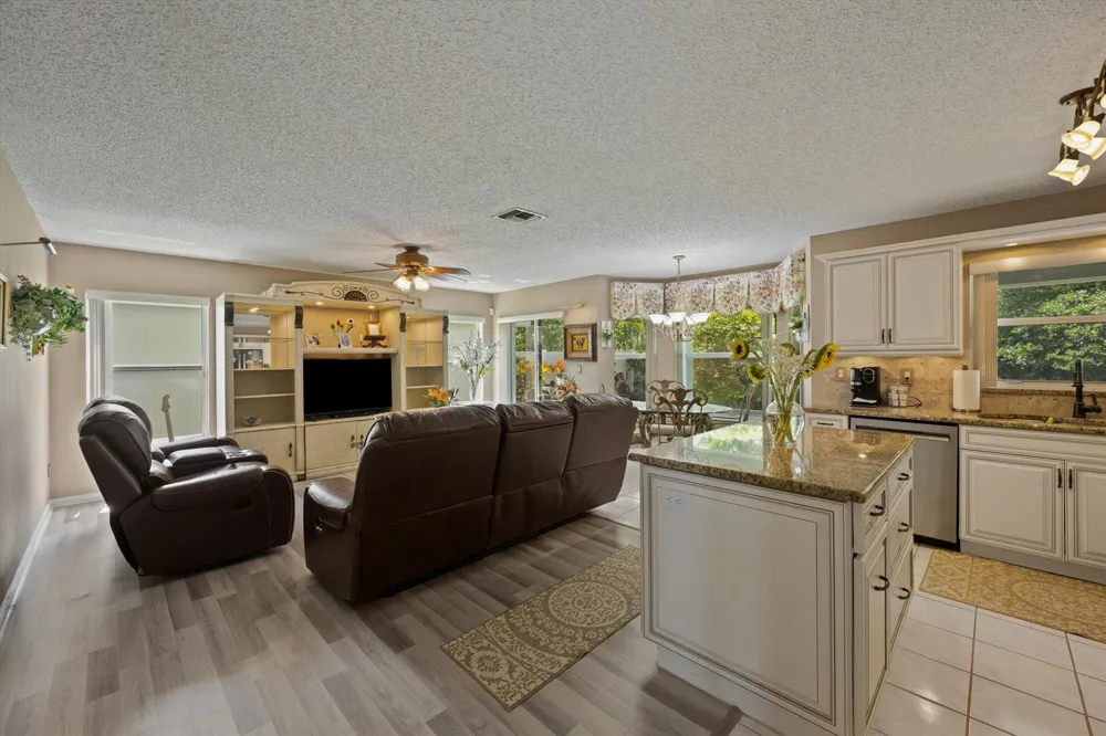 8156 Mystic Harbor Circle Boynton Beach, FL 33436