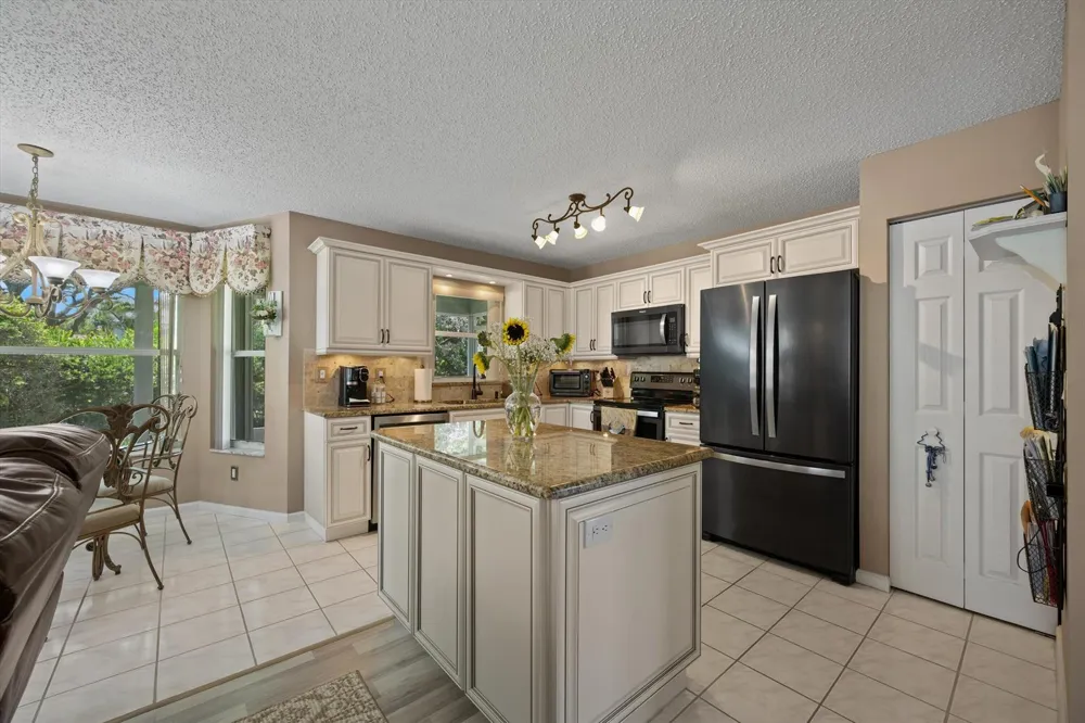 8156 Mystic Harbor Circle Boynton Beach, FL 33436