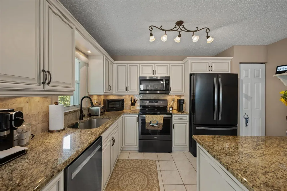 8156 Mystic Harbor Circle Boynton Beach, FL 33436
