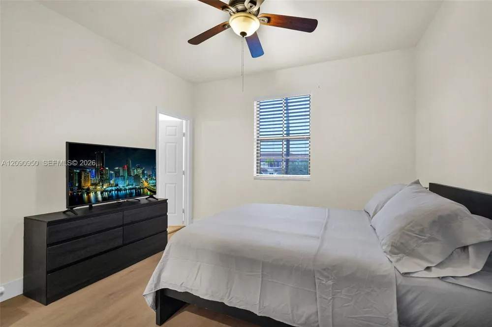 9255 W 33rd Ln #9255 Hialeah, FL 33018