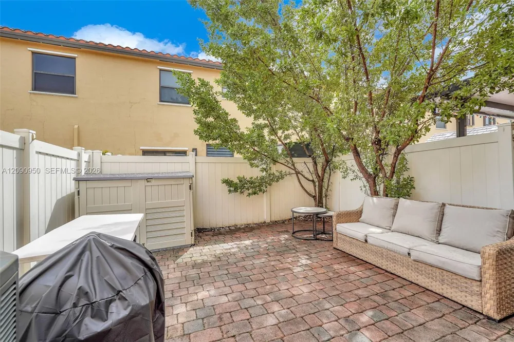 9255 W 33rd Ln #9255 Hialeah, FL 33018