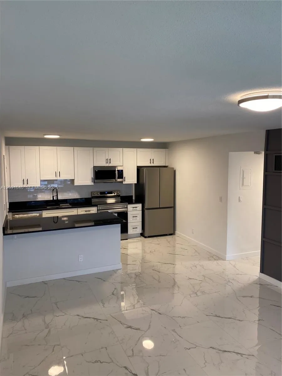 3550 NW 8th Ave #616 Pompano Beach, FL 33064