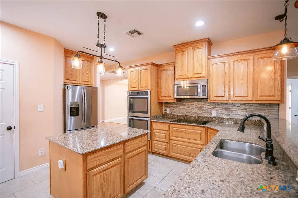 511 Mason Circle Victoria, TX 77904